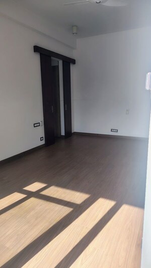 3.5 BHK Villa For Rent in Unitech Deerwood Chase, Nirvana Country