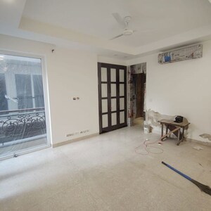 Room in 4 BHK Builder Floor at Vasant Vihar – for Rent