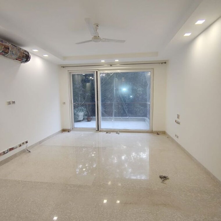 Room, vasant vihar 4 Bedroom 3600 Sq.Ft. Builder Floor In Vasant Vihar Delhi 9801040