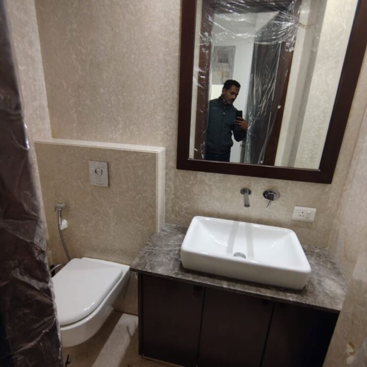 Bathroom, vasant vihar 4 Bedroom 3600 Sq.Ft. Builder Floor In Vasant Vihar Delhi 9801040