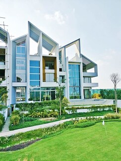 2 BHK + Pooja Room,Servant Room,Study Room,Extra Room Independent House For Sale in Trinity Rise