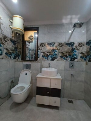 Bathroom in 3 BHK Apartment at Ireo Victory Valley, Sector 67 – for Sale