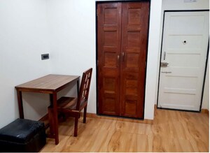1 BHK Apartment For Rent in Khar East
