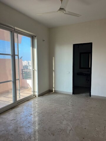 Room in 3 BHK Apartment at Puri Pranayam, Sector 82 – for Rent