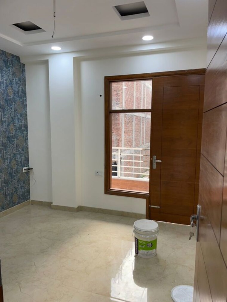 Room, bptp-parklands-villa 3 Bedroom 250 Sq.Yd. Builder Floor In Sector 88 Faridabad 9801175