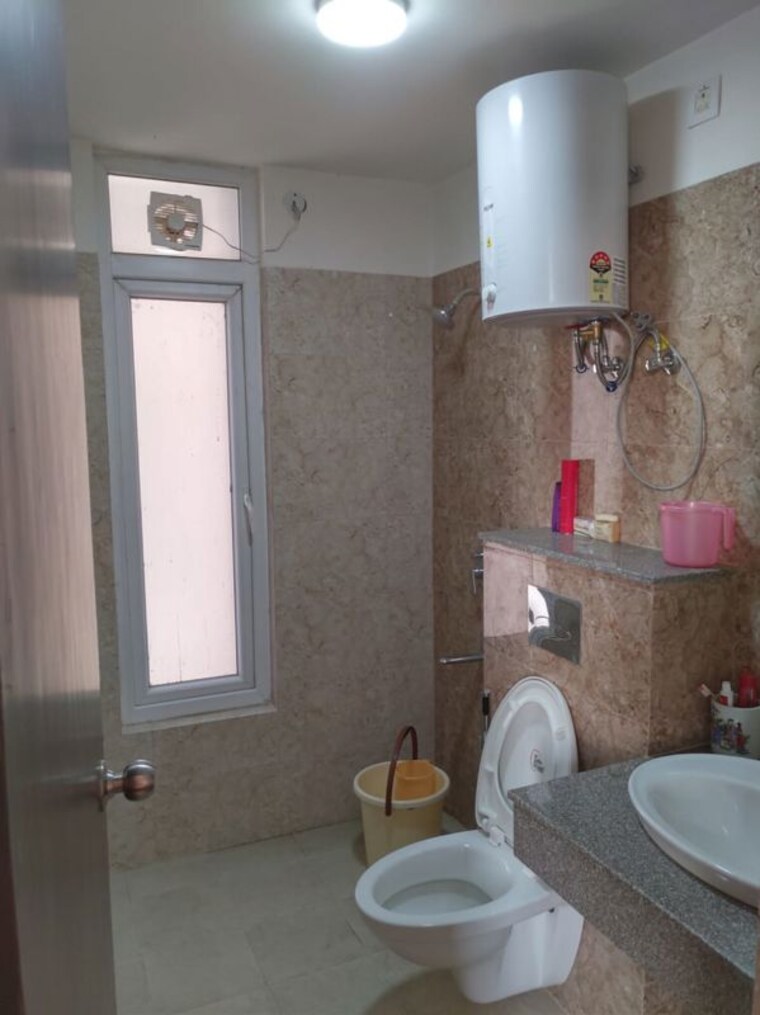 Bathroom, south city 2.5 Bedroom 1310 Sq.Ft. Apartment In South City Ludhiana 9801177