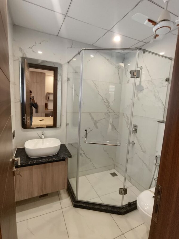 Bathroom, raj-one-good-earth 3.5 Bedroom 1700 Sq.Ft. Builder Floor In Sector 71 Gurgaon 9801183