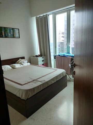 Bedroom in 2 BHK Apartment at Indiabulls Blu Tower A, Worli – for Rent