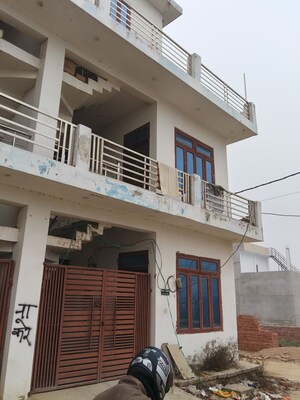 1 BHK Independent House For Sale in Sultanpur Road