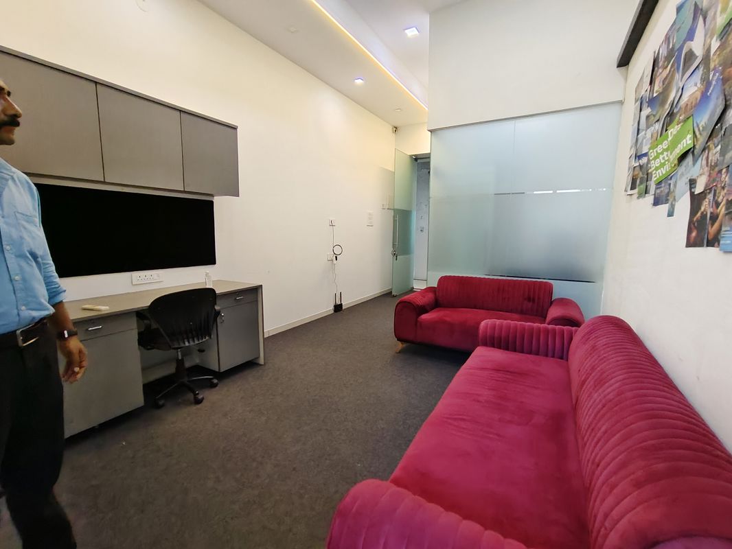 Office Space For Rent in Neo Corporate Plaza