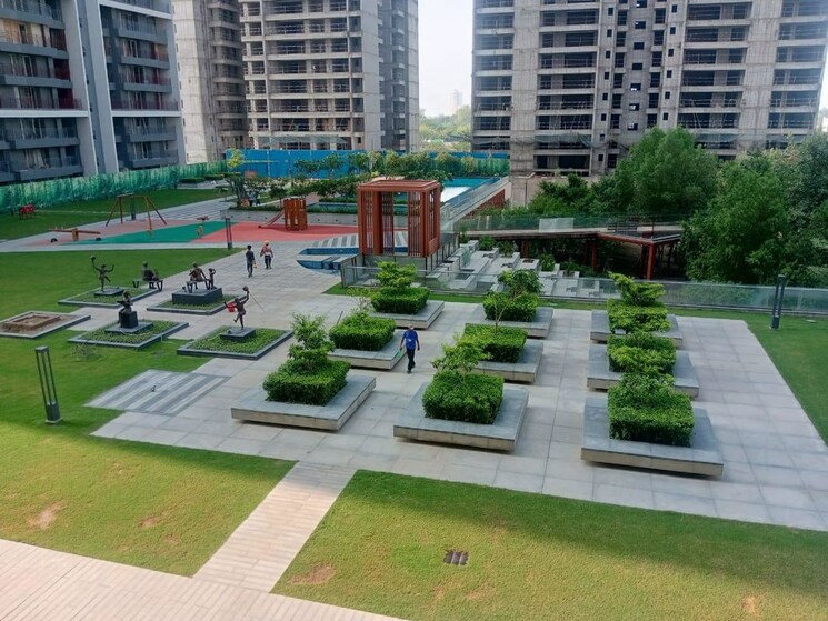 Swimming Pool, godrej-woods-evergreen 2 Bedroom 1255 Sq.Ft. Apartment In Sector 43 Noida 9801167