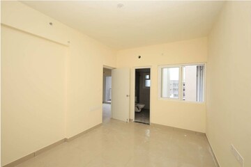 Room in 3 BHK Apartment at TVS Emerald Jardin, Singasandra – for Sale