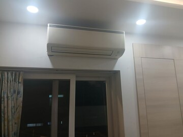 Furnished Amenities in 3 BHK Apartment at Gail Apartments, Sector 62 – for Sale