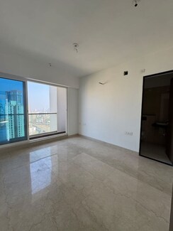 4 BHK + Servant Room Apartment For Sale in Sheth Avalon