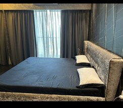 4 BHK + Pooja Room Apartment For Sale in Sheth Avalon