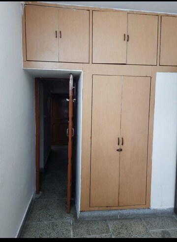 Furnished Amenities in 2 BHK Independent House at Sector 59 – for Rent
