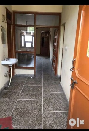 Living Room in 2 BHK Independent House at Sector 59 – for Rent