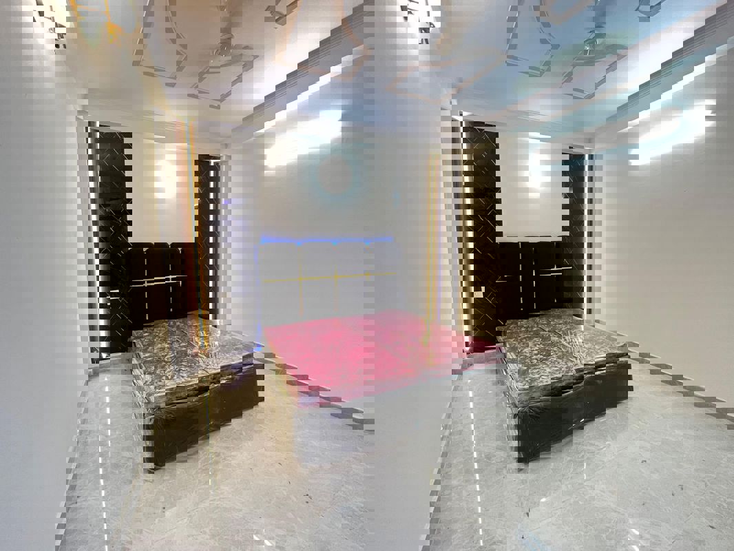 1 BHK Apartment For Rent in Saket