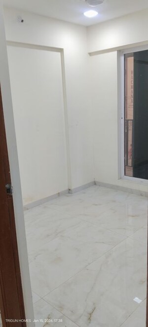 Room in 2 BHK Apartment at Smith Towers, Nalasopara West – for Sale