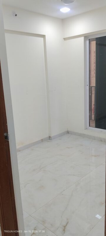 Room in 2 BHK Apartment at Smith Towers, Nalasopara West – for Sale