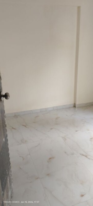 Room in 2 BHK Apartment at Smith Towers, Nalasopara West – for Sale