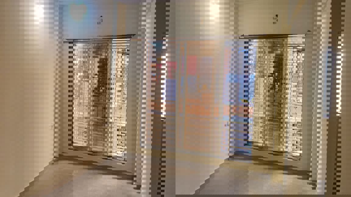 1 RkApartment For Sale in AC Crystal Avenue