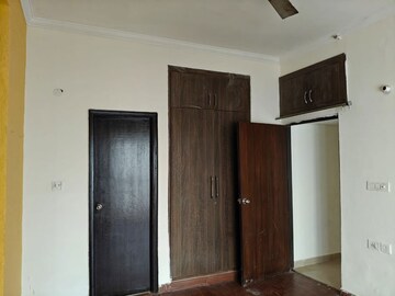  2 BHK Apartment at Antriksh Golf View, Sector 78 – for Rent