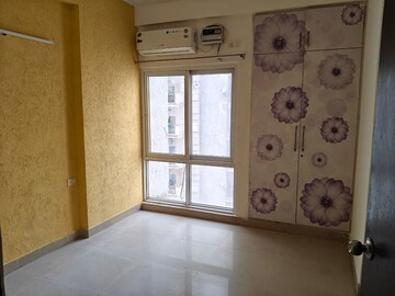 2 BHK Apartment For Rent in Antriksh Golf View, Sector 78