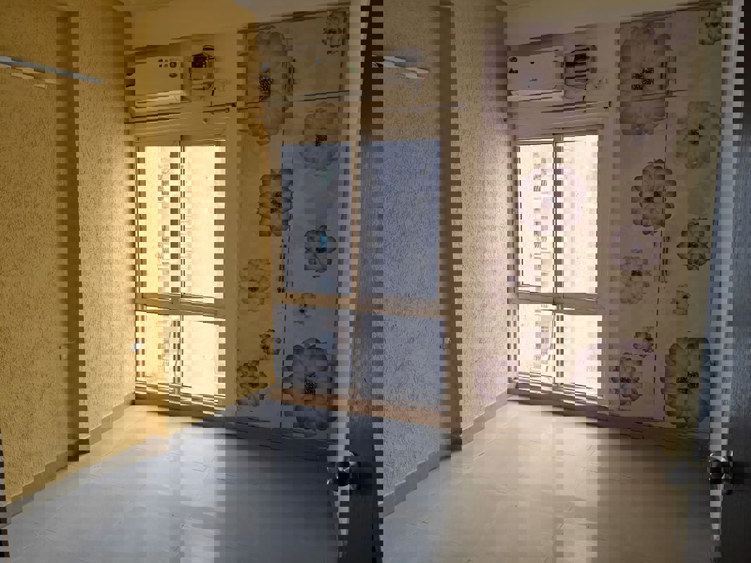 2 BHK + Study Room Apartment For Rent in Antriksh Golf View