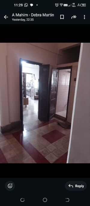 Room in 2 BHK Apartment at Mahim West – for Rent