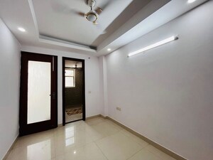 Room in 2 BHK Builder Floor at Govindpuri – for Rent