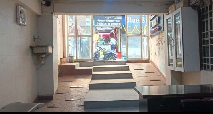 Exterior View, hazratganj Commercial Office Space 1900 Sq.Ft. In Hazratganj Lucknow 9801345