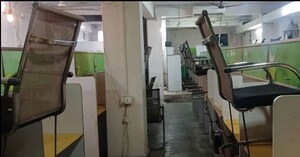   Office Space at Hazratganj – for Rent