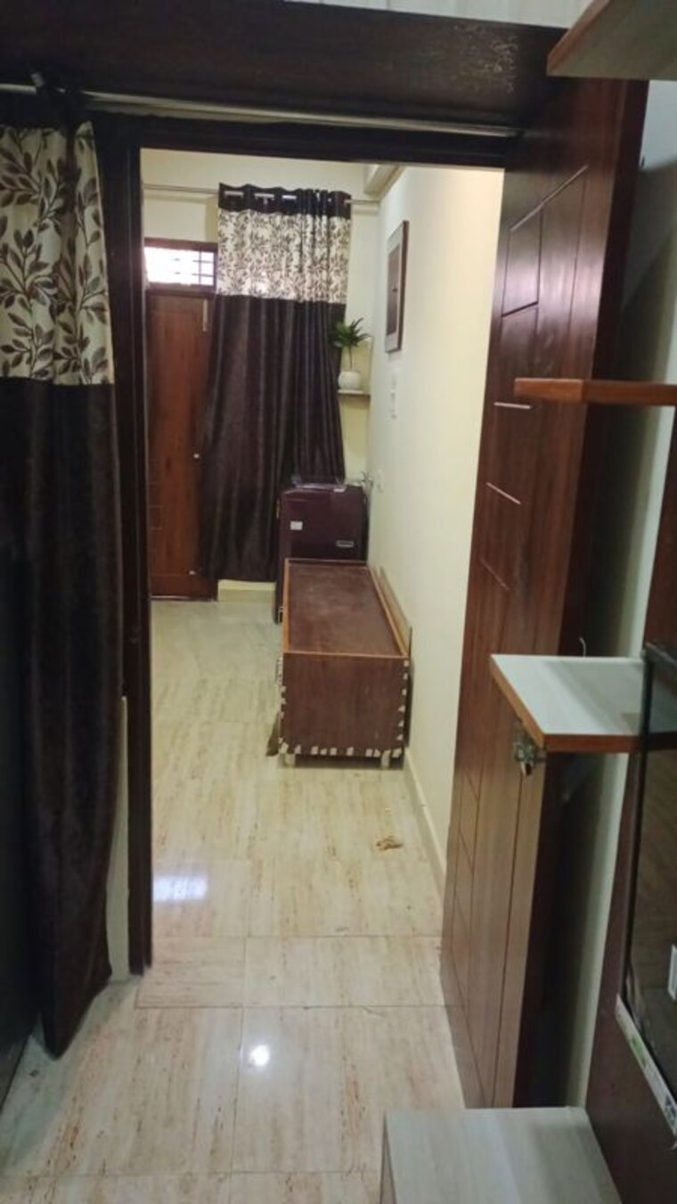 Room, sector 70 1 Bedroom 670 Sq.Ft. Independent House In Sector 70 Mohali 9801371