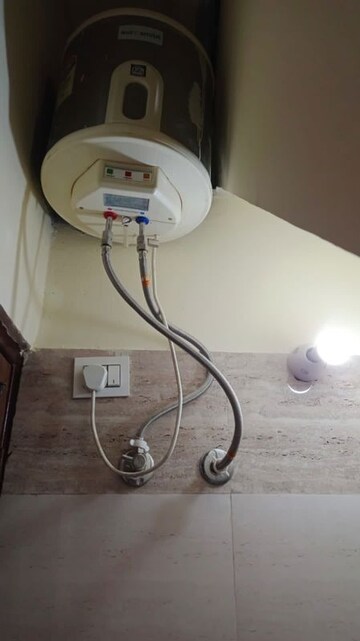 Bathroom in 1 BHK Independent House at Sector 70 – for Rent