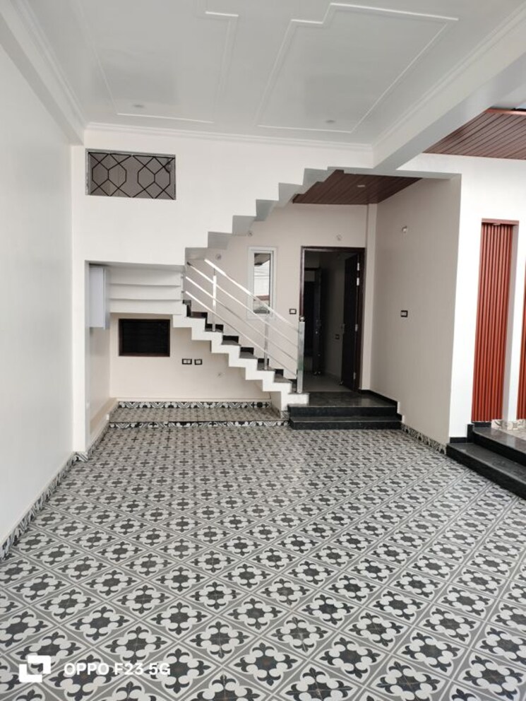 Kitchen, indira nagar 4 Bedroom 2250 Sq.Ft. Villa In Indira Nagar Lucknow 9801381