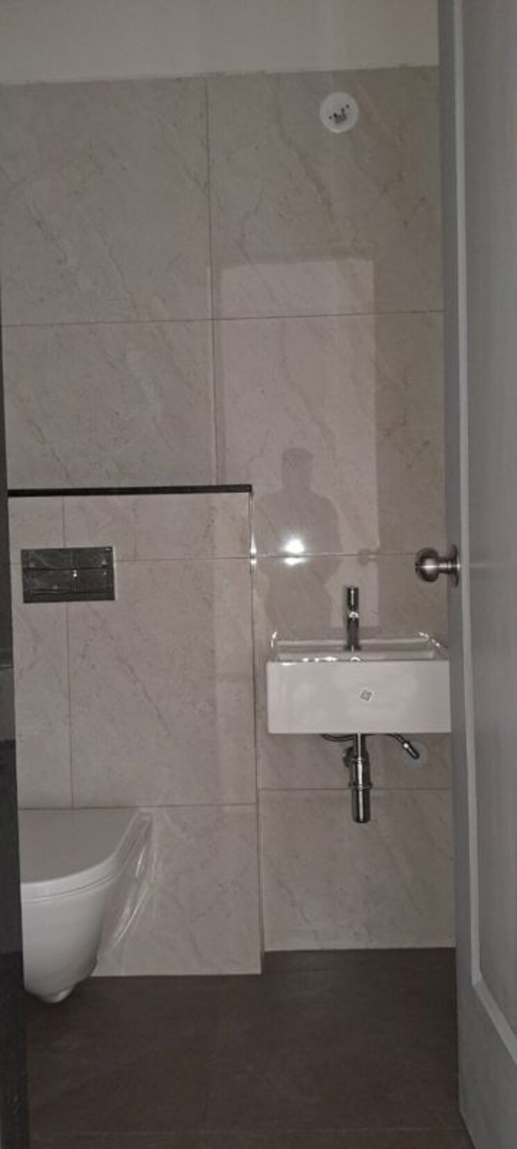 Bathroom, shreepati-skies 2 Bedroom 580 Sq.Ft. Apartment In Tardeo Mumbai 9781807