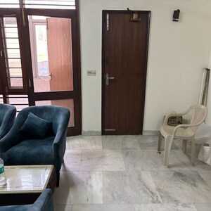 Living Room in Studio Independent House at Greater Kailash I – for Rent