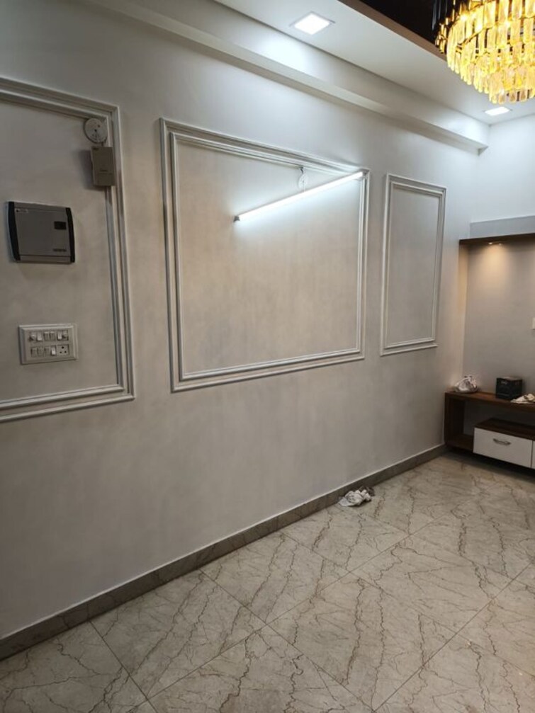 Bathroom, niti khand 3 Bedroom 1250 Sq.Ft. Builder Floor In Niti Khand Ghaziabad 9801408