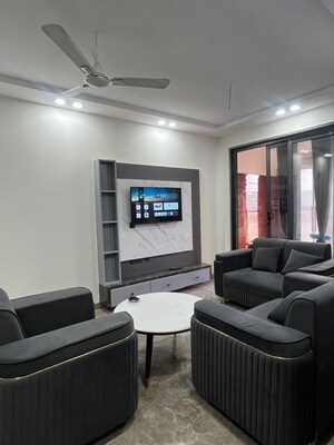 Team Area in 3 BHK Builder Floor at Ansal Sushant Apartments, Sushant Lok I – for Rent