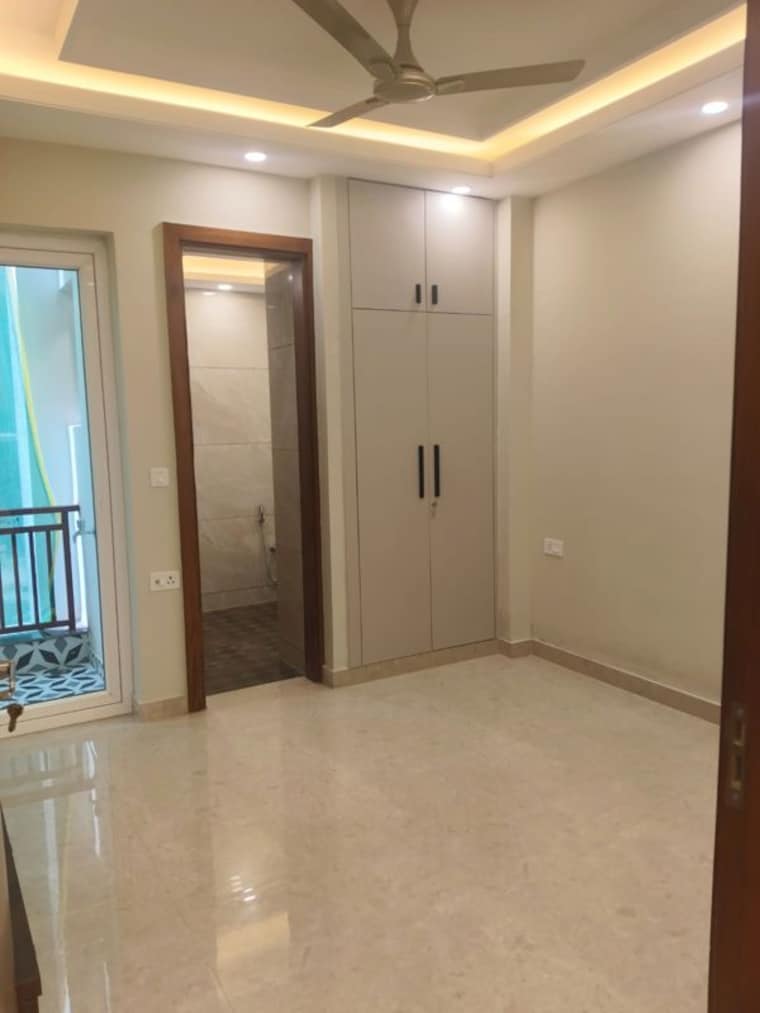 Room, bptp-district-phase-2 3 Bedroom 150 Sq.Yd. Builder Floor In Sector 84 Faridabad 9801412