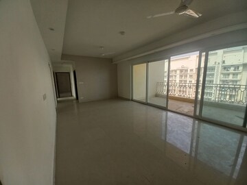 Room in 4 BHK Apartment at Parx Laureate, Sector 108 – for Rent