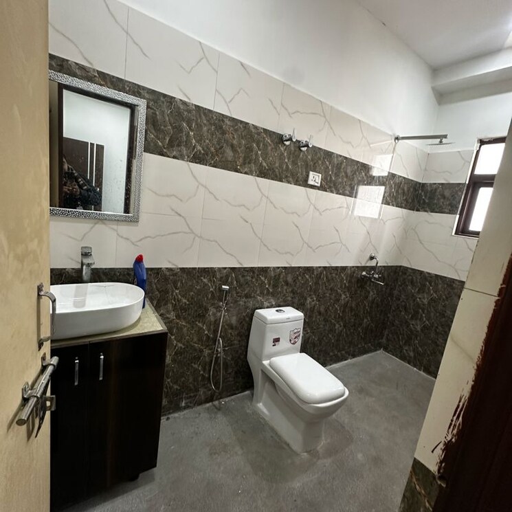 Team Area, sector 52 3 Bedroom 1836 Sq.Ft. Builder Floor In Sector 52 Gurgaon 9801430