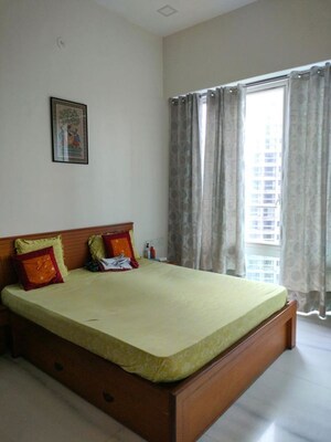 Bedroom in 2 BHK Apartment at Indiabulls Blu, Worli – for Rent