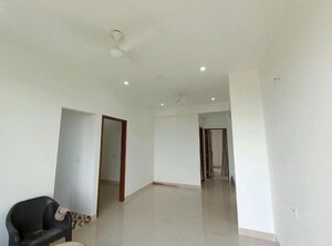 Building Lobby in 2.5 BHK Builder Floor at SHF Homes, Farukh Nagar Sector 3 – for Rent