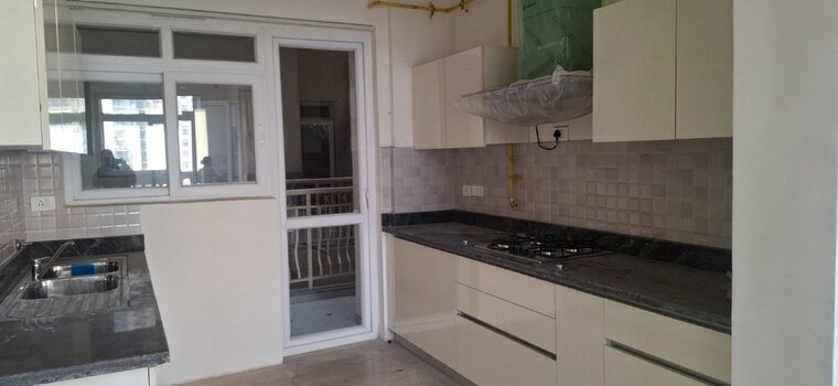 Kitchen, smart-world-orchard 3 Bedroom 1680 Sq.Ft. Apartment In Sector 61 Gurgaon 9801468