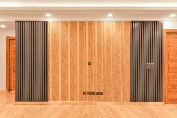 Room, sector 85 4 Bedroom 250 Sq.Yd. Builder Floor In Sector 85 Faridabad 9801469