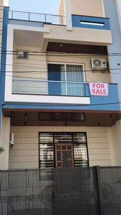 4 BHK + Pooja Room,Servant Room Independent House For Sale in Gokulpura