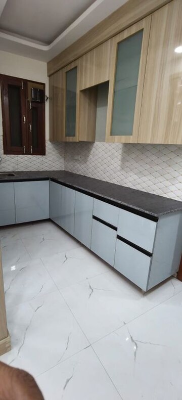 Kitchen in 3 BHK Builder Floor at Sector 104 – for Sale