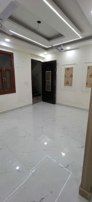 3 BHK Builder Floor For Sale in Sector 104